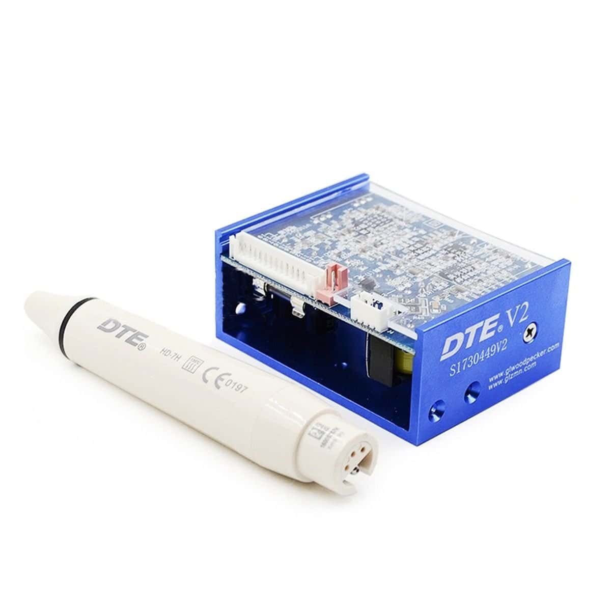High-quality dental curing light with DTE V2 LED technology for precise dental procedures.
